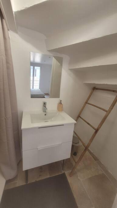 Le Mediterranee Apartment *